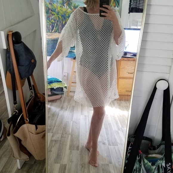 Venus Fishnet cover up - Picture 8 of 10